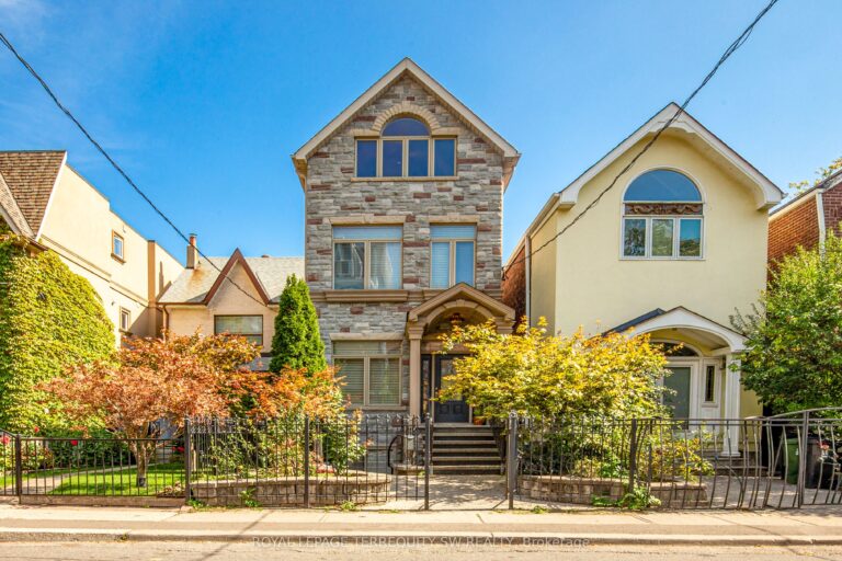 For Sale: 329 Lippincott Street, Toronto C01, ON M5S 2P6, Toronto C01, ON