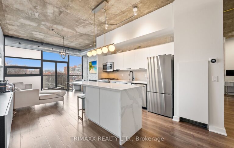 For Sale: 60 Bathurst Street 403, Toronto C01, ON M5V 2P4, Toronto C01, ON