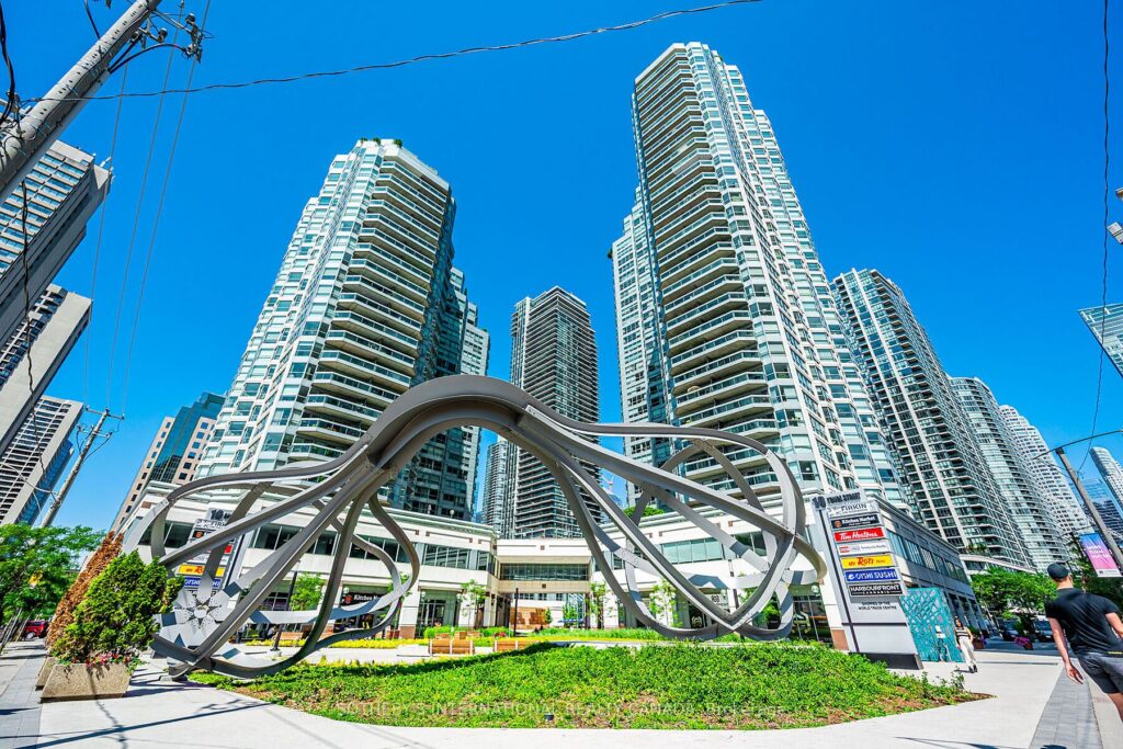 For Lease: 10 Yonge Street 1012, Toronto C01, ON M5E 1R4, Toronto C01, ON - Property Photo