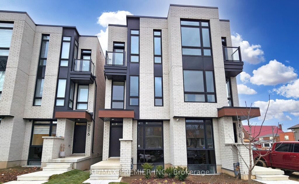 For Lease: 208 Mcroberts Avenue, Toronto W03, ON M6E 4P5, Toronto W03, ON - Property Photo