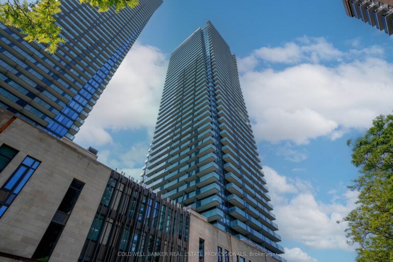 For Sale: 65 St Mary Street 2202, Toronto C01, ON M5S 0A6, Toronto C01, ON