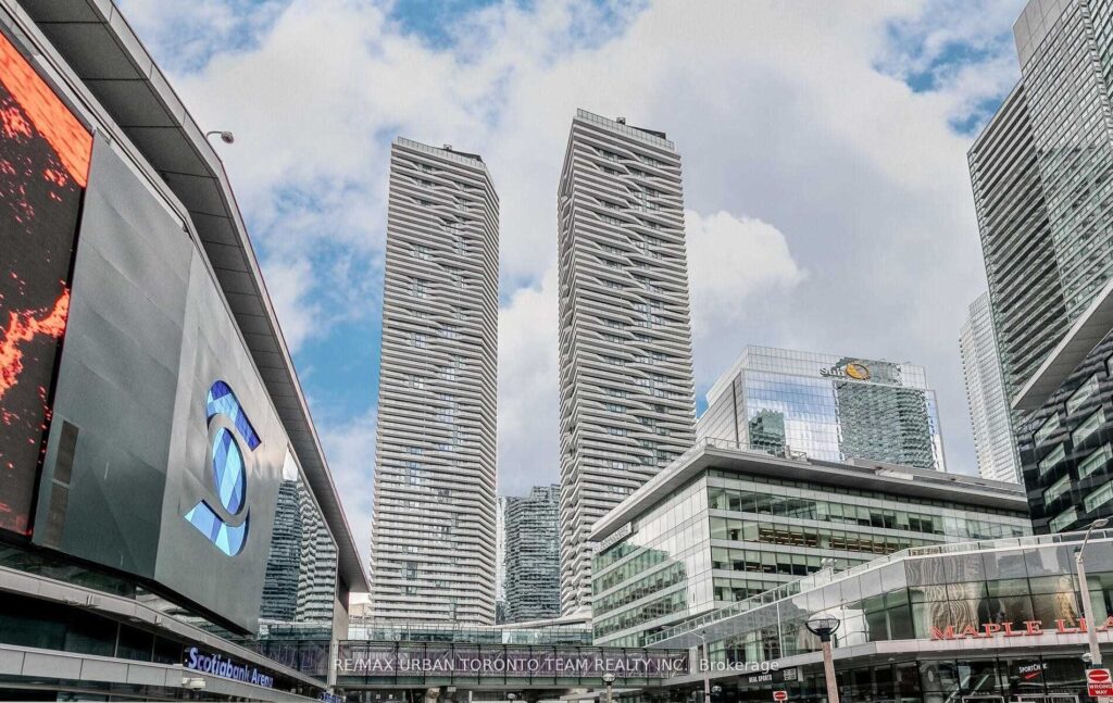 For Lease: 100 Harbour Street 2402, Toronto C01, ON M5J 0B5, Toronto C01, ON - Property Photo