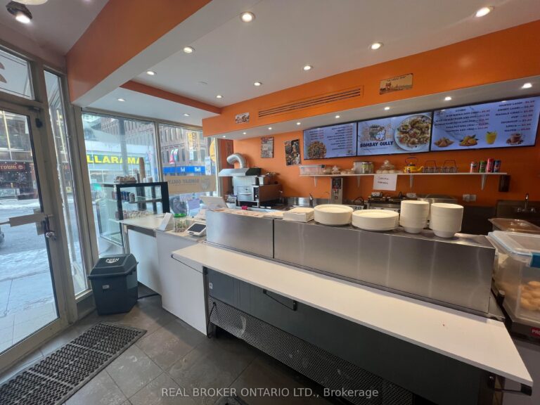 2350 Yonge Street, Toronto, ON M4P 2E6, Toronto C03, ON