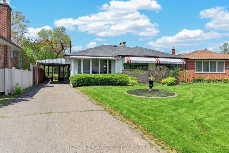 For Sale: 8 Wallbridge Court, Toronto, ON M2R 1W1, Toronto C07, ON