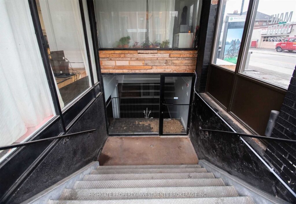 For Lease: 835 Bloor Street W Lower, Toronto, ON M6G 1M1, Toronto C01, ON - Property Photo