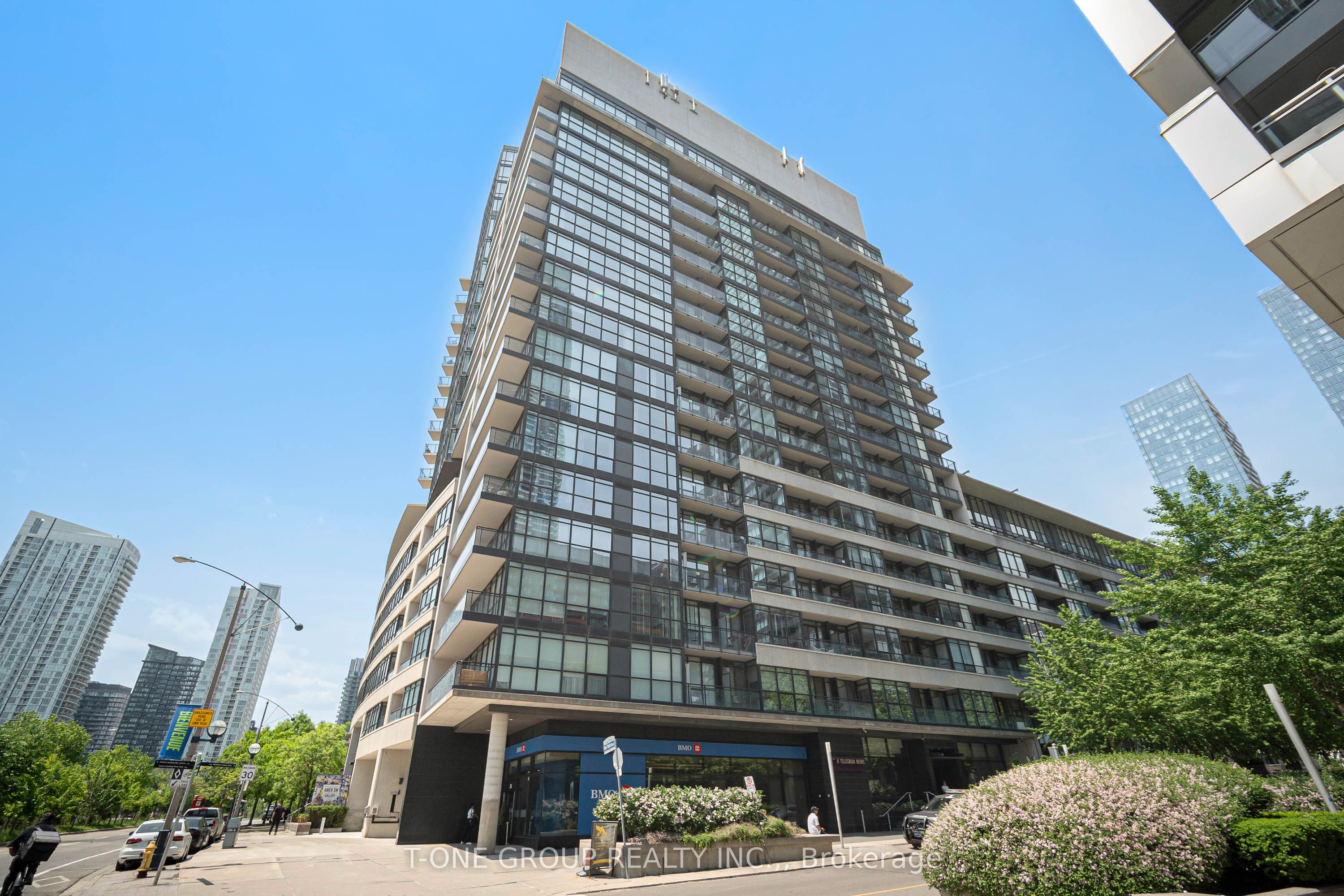 For Lease: 8 Telegram Mews 829, Toronto, ON M5V 3Z5, Toronto C01, ON