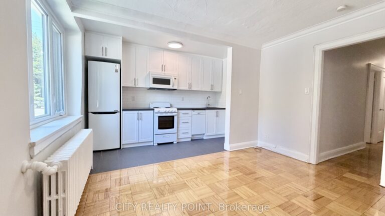 For Lease: 396 Avenue Road 218, Toronto, ON M4V 2H4, Toronto C02, ON