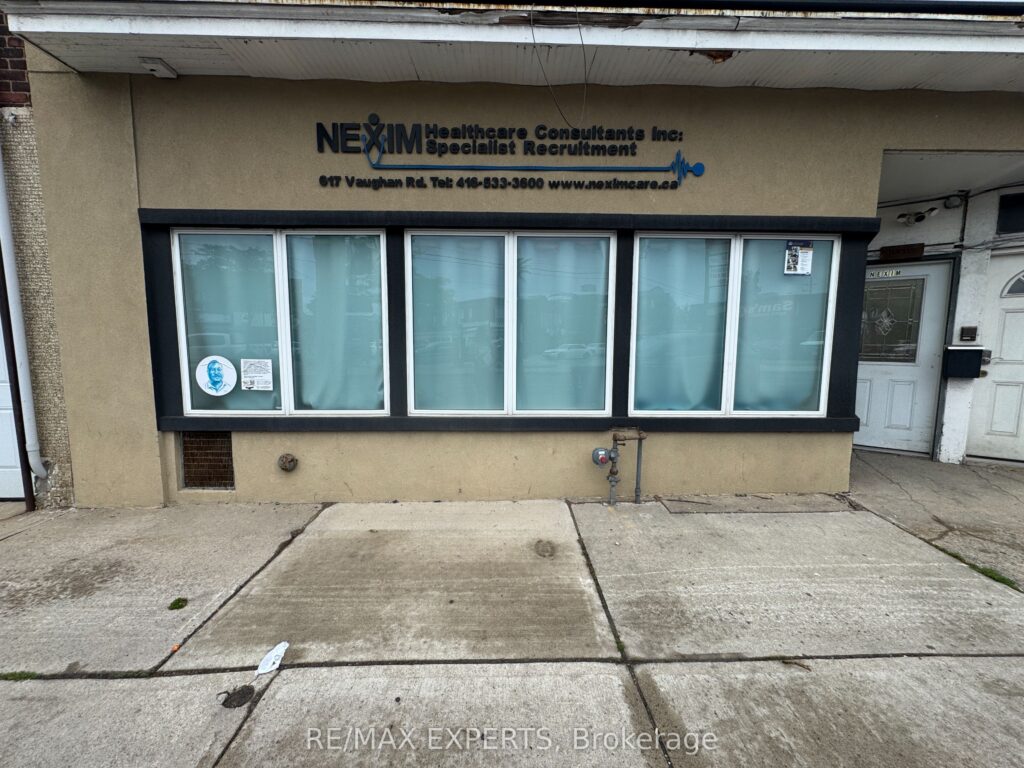 For Lease: 617 Vaughan Road, Toronto, ON M6C 2R4, Toronto C03, ON - Property Photo