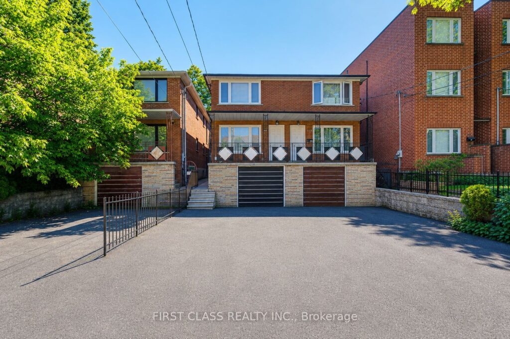 For Sale: 427 Leslie Street, Toronto, ON M4M 3E3, Toronto E01, ON - Property Photo