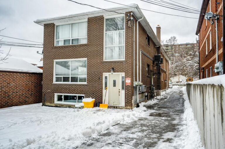 For Lease: 4 Garrow Avenue 1, Toronto, ON M6N 2C5, Toronto W03, ON