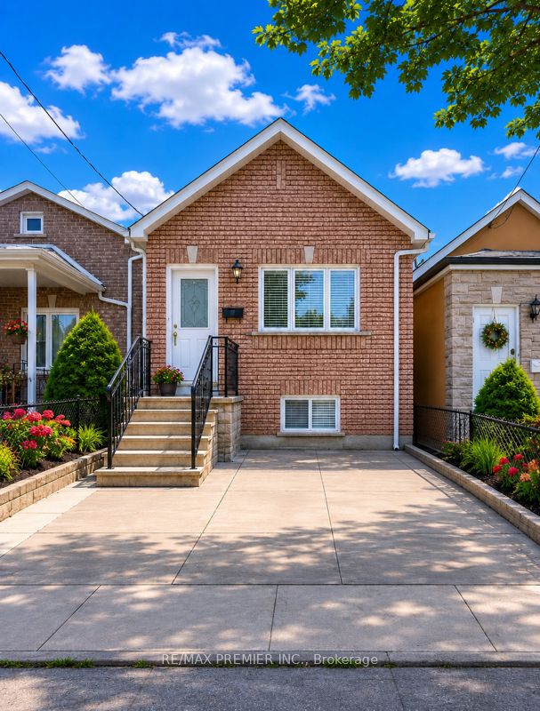 For Lease: 11 Seneca Avenue Lower, Toronto, ON M6N 2G7, Toronto W03, ON