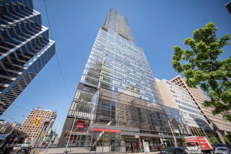 For Sale: 488 University Avenue 4802, Toronto, ON M5G 0C1, Toronto C01, ON
