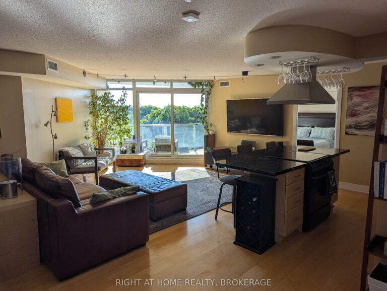 For Sale: 550 Queens Quay W 608, Toronto, ON M5V 3M8, Toronto C01, ON