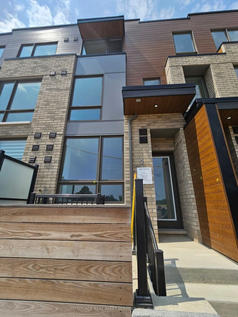For Lease: 70 Green Gardens Boulevard Unit 2 (Upper), Toronto, ON M6A 2M3, Toronto C04, ON