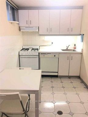 For Lease: 44 Bellevue Avenue Bsmt, Toronto, ON M5T 2M4, Toronto C01, ON