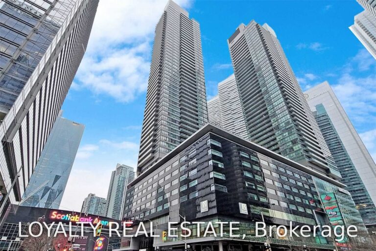 For Lease: 65 Bremner Boulevard 4907, Toronto, ON M5J 0A7, Toronto C01, ON