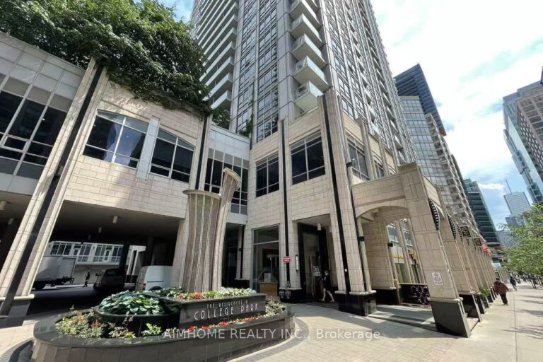 For Sale: 761 bay Street 2313, Toronto, ON M5G 2R2, Toronto C01, ON