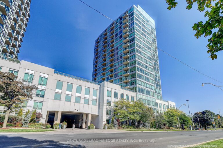 For Lease: 1900 Lakeshore Boulevard 303, Toronto, ON M6S 1A4, Toronto W01, ON