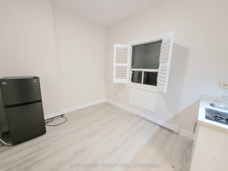 For Lease: 1371 King Street W 204, Toronto, ON M6K 1H4, Toronto W01, ON