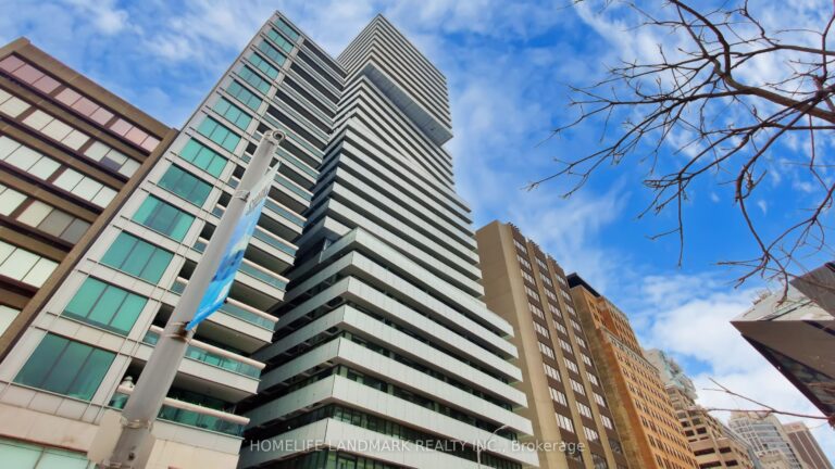 For Sale: 200 Bloor Street W 2305, Toronto, ON M5S 0B1, Toronto C02, ON