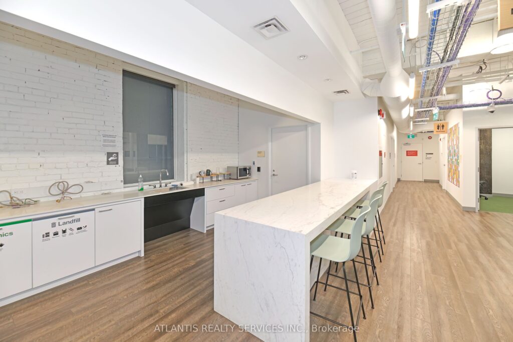 For Lease: 243 College Street 300, Toronto, ON M5T 1R5, Toronto C01, ON - Property Photo