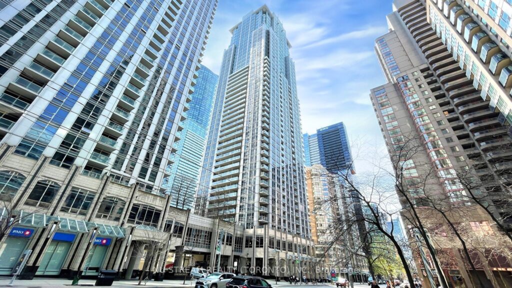 For Sale: 761 Bay Street 3101, Toronto, ON M5G 2R2, Toronto C01, ON - Property Photo