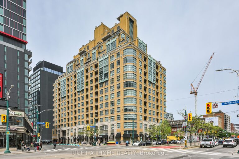 For Sale: 438 Richmond Street W 621, Toronto, ON M5V 3S6, Toronto C01, ON