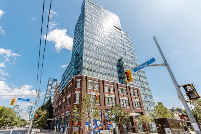 For Sale: 181 Huron Street 604, Toronto, ON M5T 0C1, Toronto C01, ON