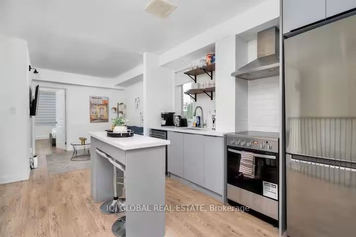 For Lease: 525 Ossington Avenue Mainfloor, Toronto, ON M6G 3T3, Toronto C01, ON