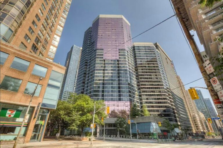 For Sale: 1001 Bay Street 511, Toronto, ON M5S 3A6, Toronto C01, ON