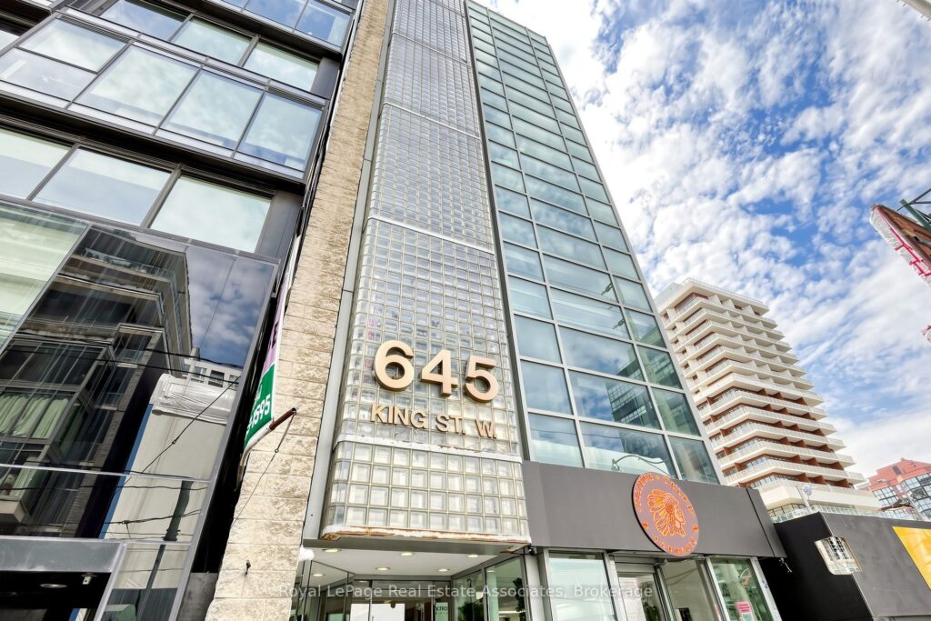 For Lease: 645 King Street W Second Level, Toronto, ON M5V 1M5, Toronto C01, ON - Property Photo