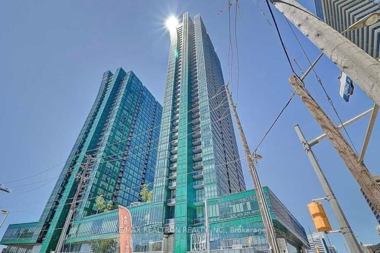 For Sale: 4750 Yonge Street 335, Toronto, ON M2N 0J6, Toronto C07, ON