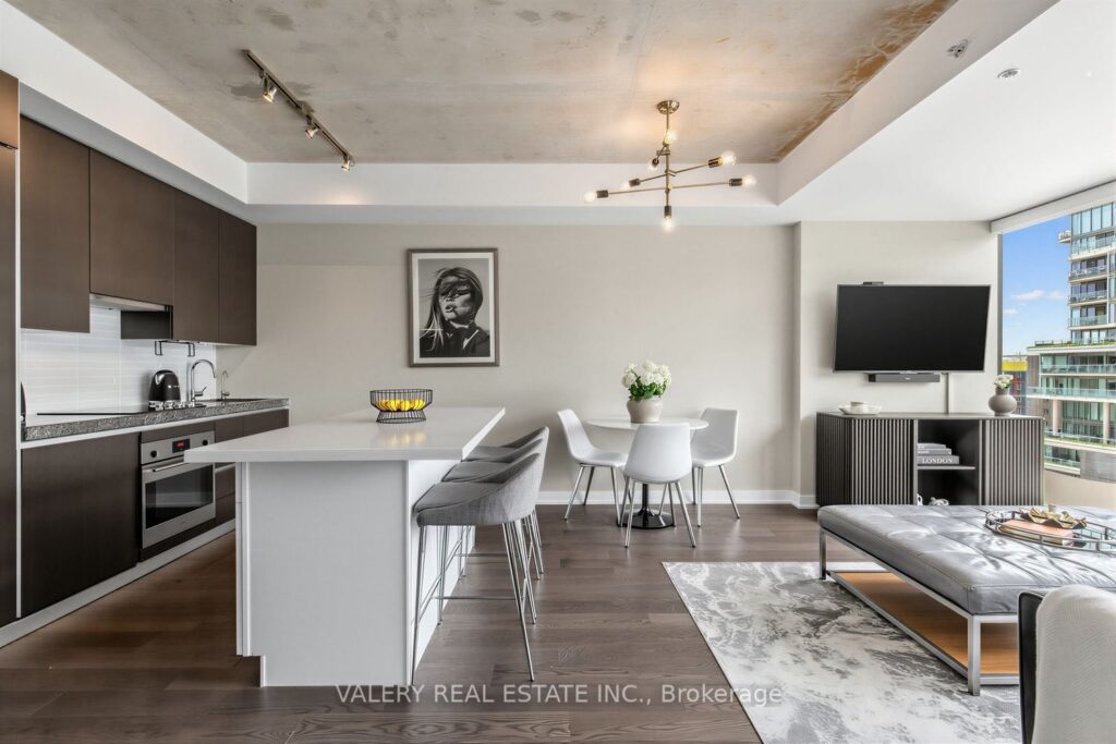 For Sale: 629 King Street W 1022, Toronto, ON M5V 0G9, Toronto C01, ON - Property Photo